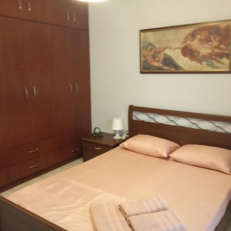 Isavrou Apartment Komotini Esterno foto