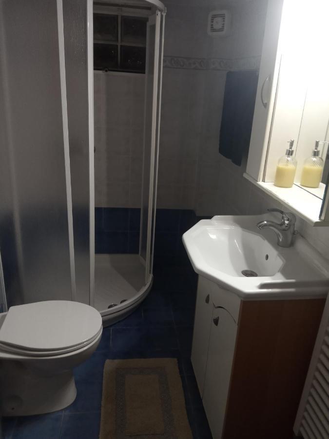 Isavrou Apartment Komotini Esterno foto
